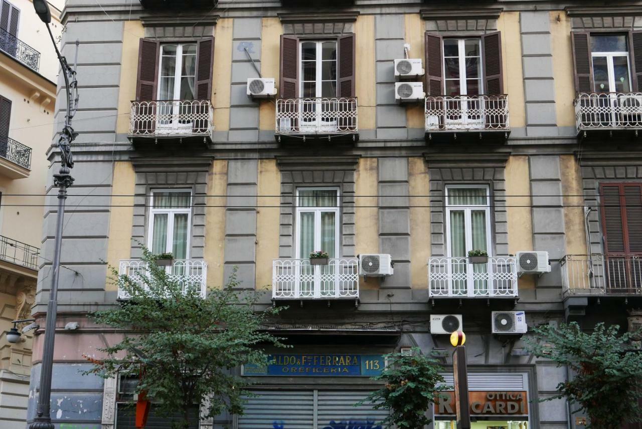 Dimora Partenopea Maison d'hôtes 2*